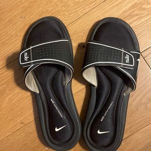 Nike Comfort Footbed Slides Women's Sandals Black White Size 6-1/2